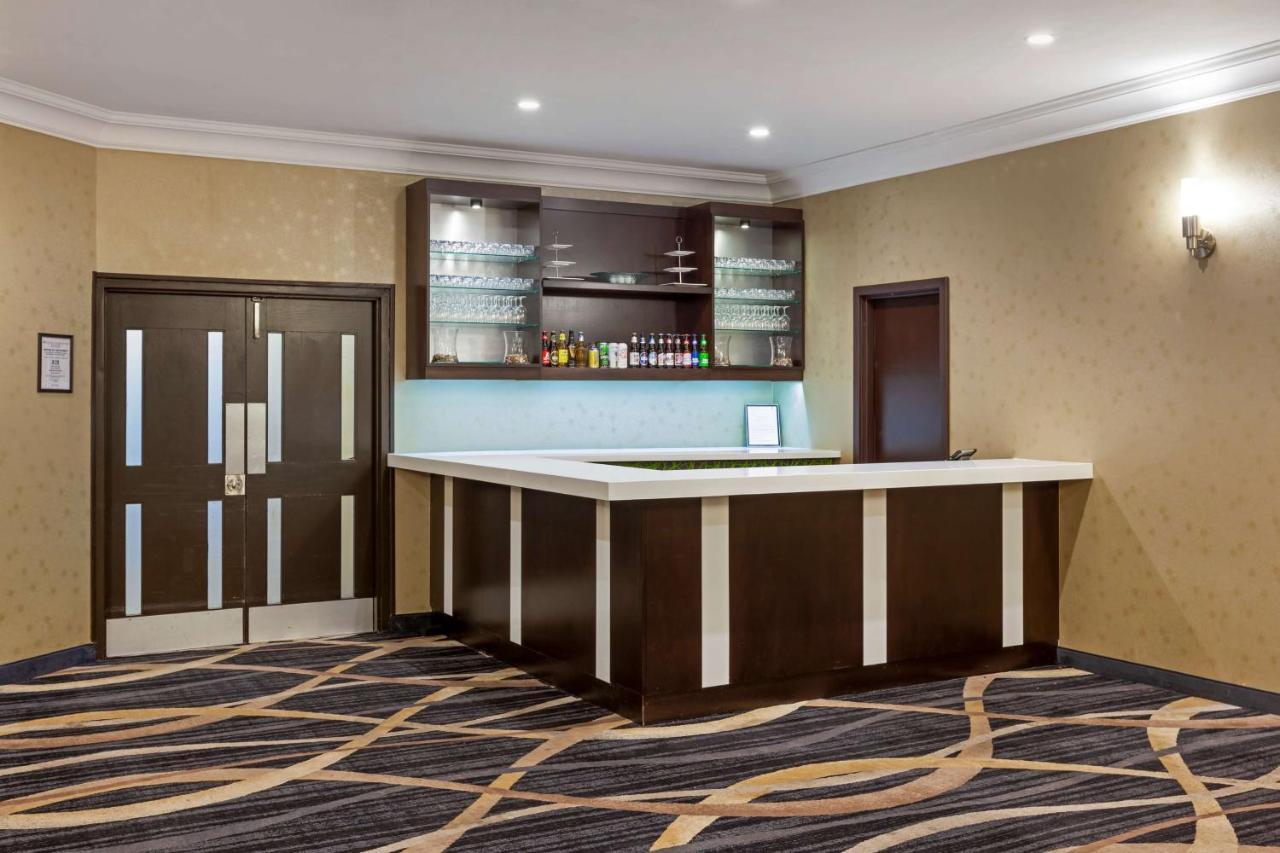 Best Western Plus Leamington Hotel & Conference Centre Exterior foto